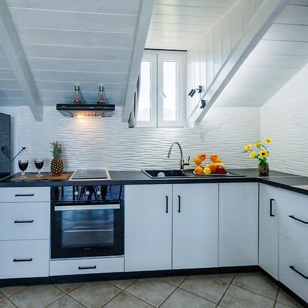 Tonias Houses - Thea House And Vrachos Attic Appartment اليكاناس المظهر الخارجي الصورة