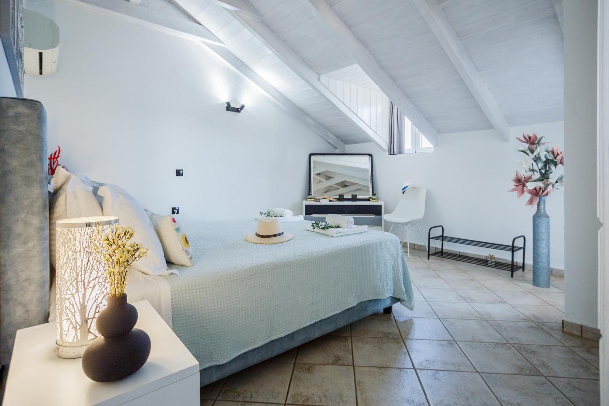 Tonias Houses - Thea House And Vrachos Attic Appartment اليكاناس المظهر الخارجي الصورة