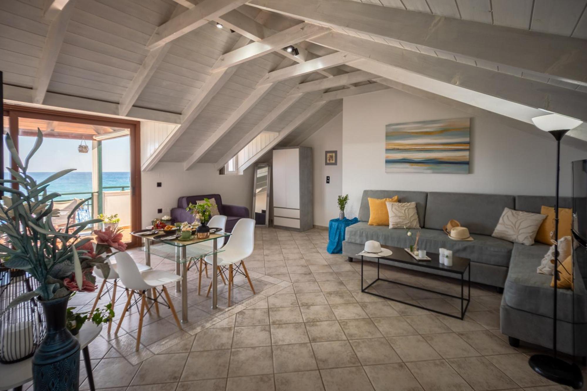 Tonias Houses - Thea House And Vrachos Attic Appartment اليكاناس المظهر الخارجي الصورة