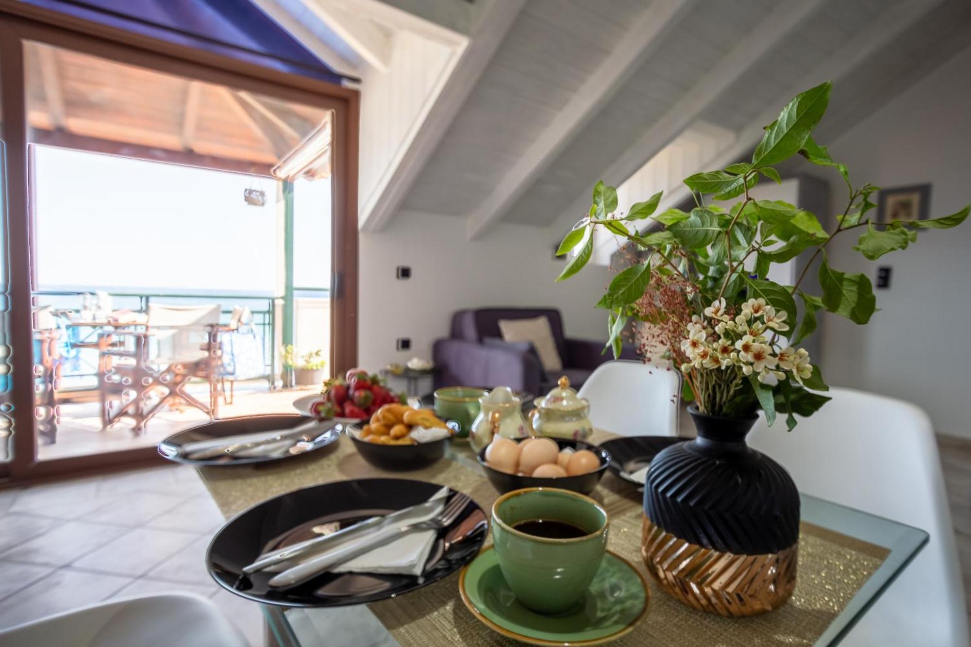 Tonias Houses - Thea House And Vrachos Attic Appartment اليكاناس المظهر الخارجي الصورة