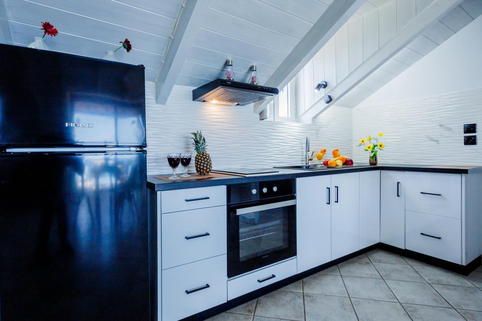 Tonias Houses - Thea House And Vrachos Attic Appartment اليكاناس المظهر الخارجي الصورة