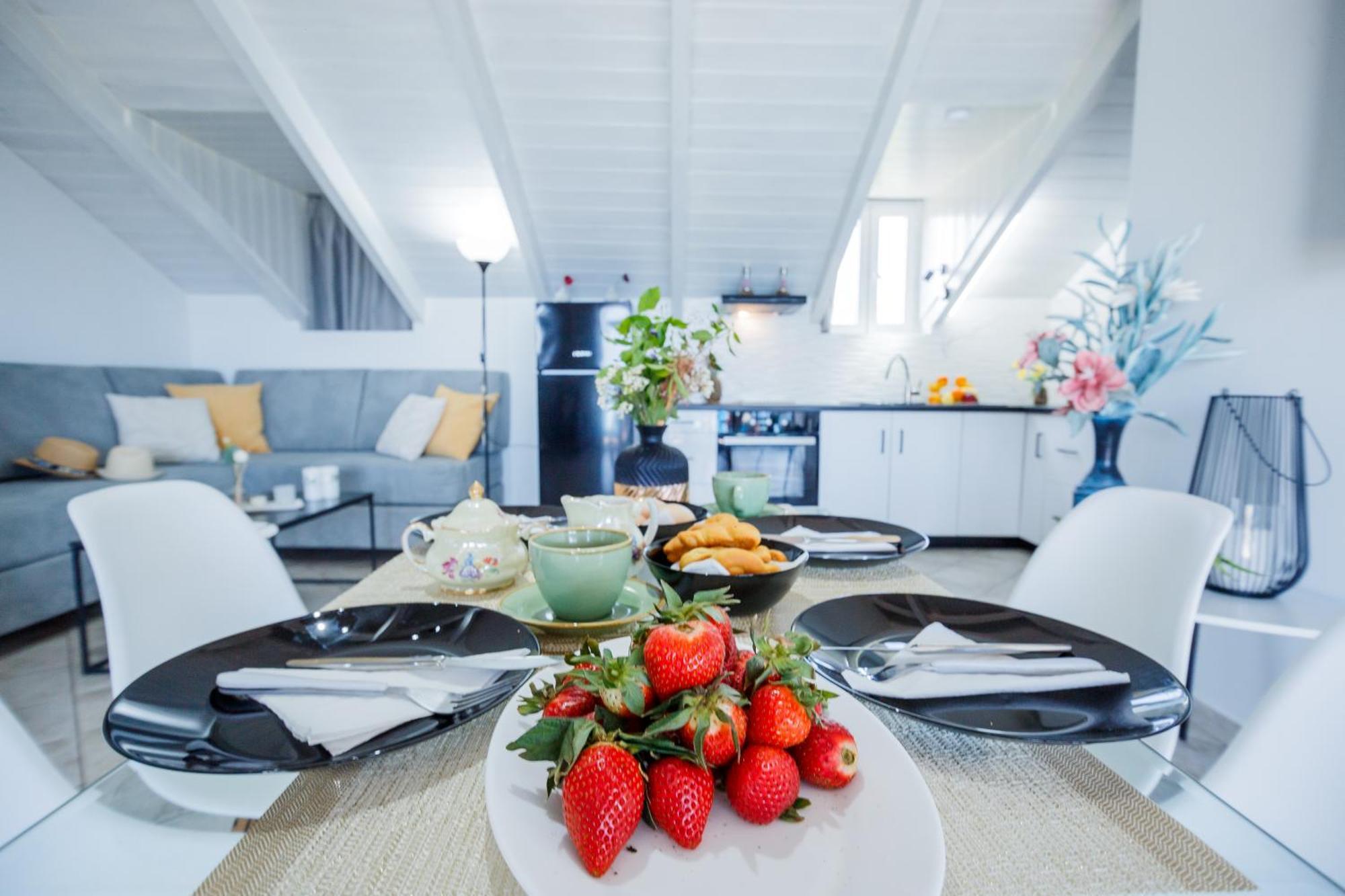 Tonias Houses - Thea House And Vrachos Attic Appartment اليكاناس المظهر الخارجي الصورة