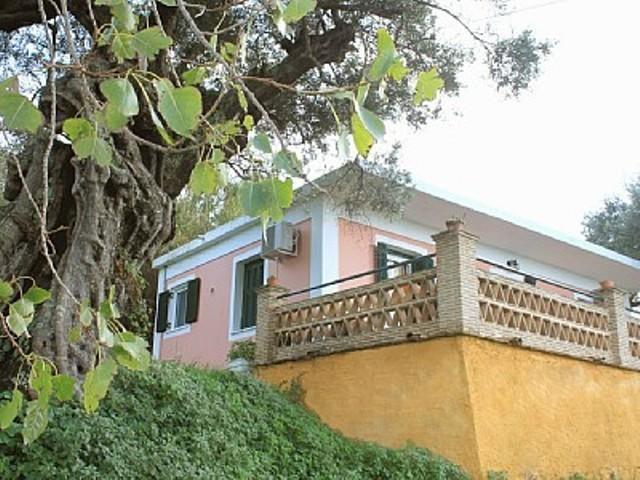 Tonias Houses - Thea House And Vrachos Attic Appartment اليكاناس الغرفة الصورة