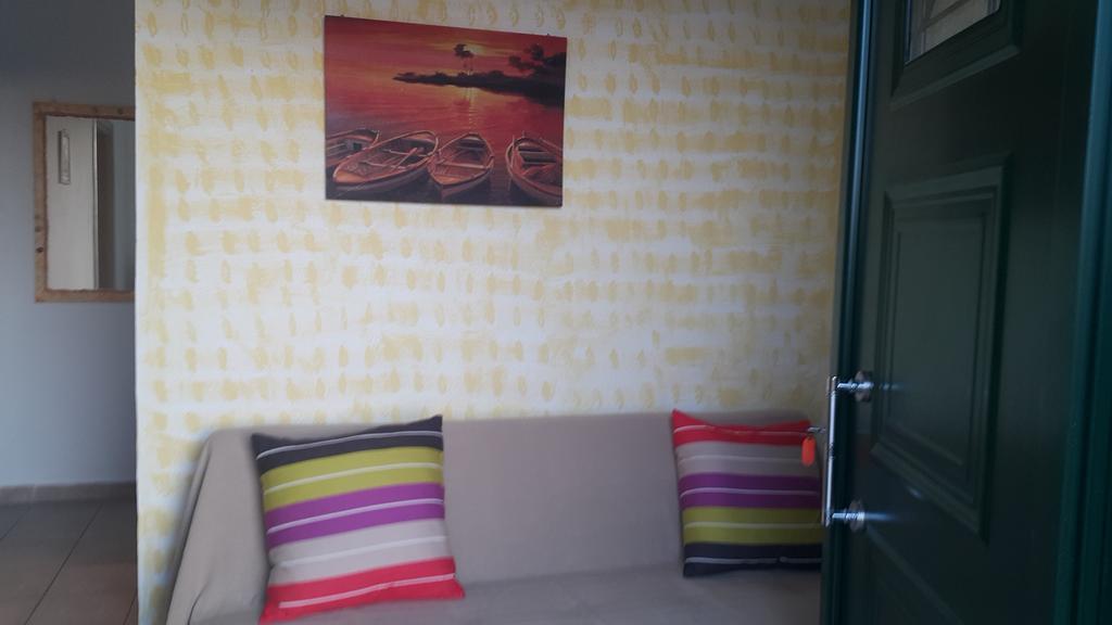 Tonias Houses - Thea House And Vrachos Attic Appartment اليكاناس المظهر الخارجي الصورة
